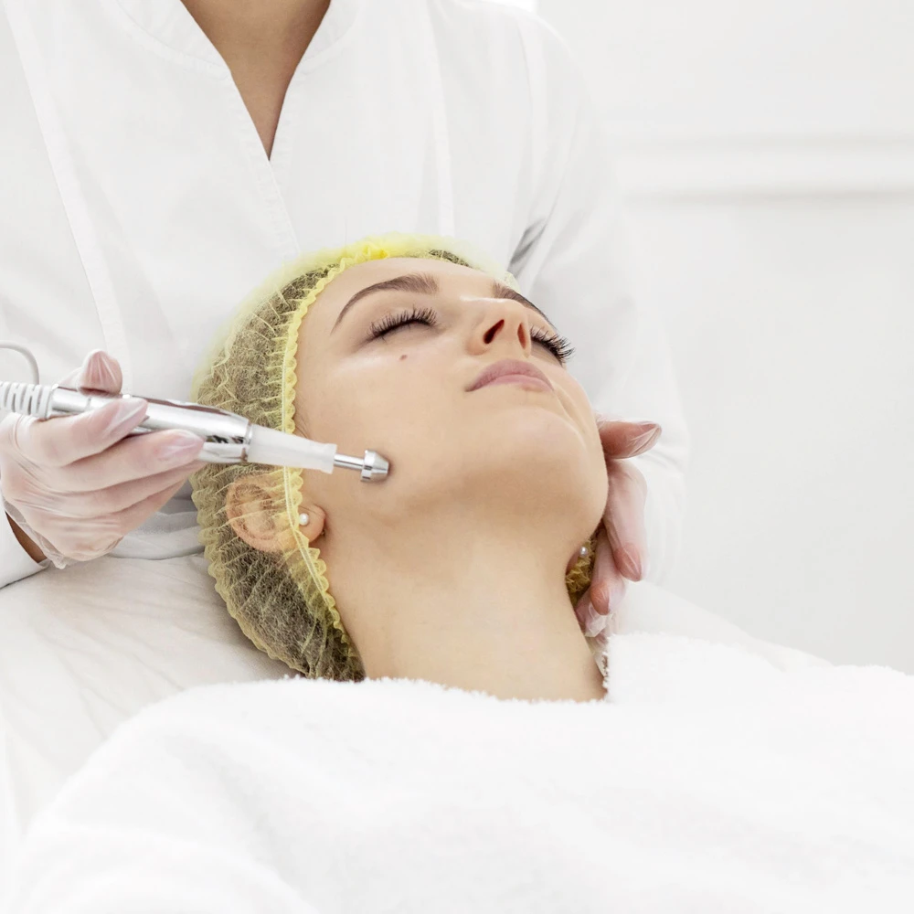 Skin Glowing Treatment in Delhi